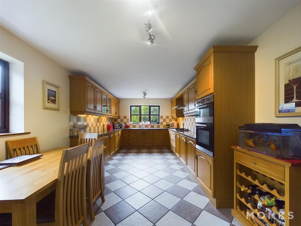 Additional image 3 of 5 bed detached house for saleBazeley Way, Wem SY4