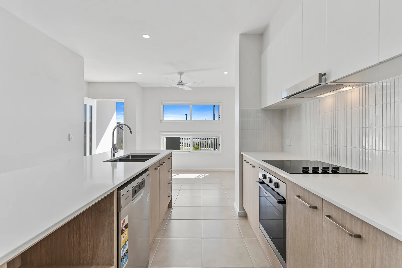 8 Bellthorpe La, Banya QLD 4551 photo 3