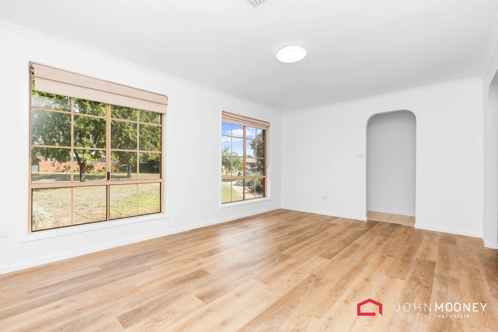 Additional image 6 of 20 Karoom Drive, Glenfield Park NSW 2650