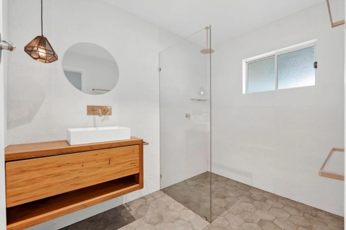 Additional image 8 of 12 Joy Avenue, Burleigh Waters QLD 4220