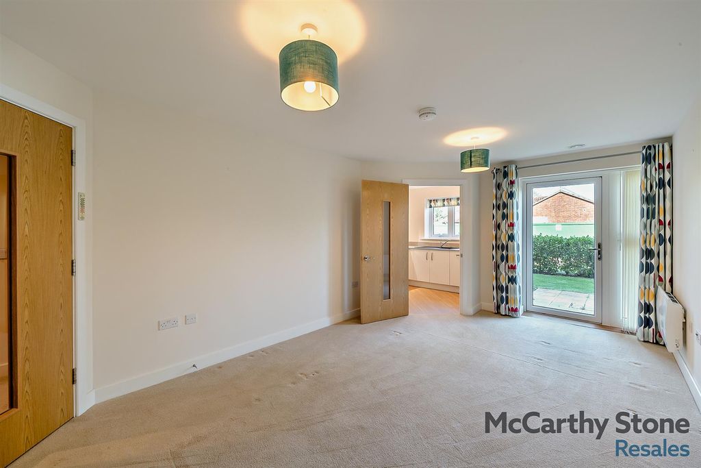 Additional image 3 of 1 bed flat for saleGordon Court, Flood Lane, Bridport DT6