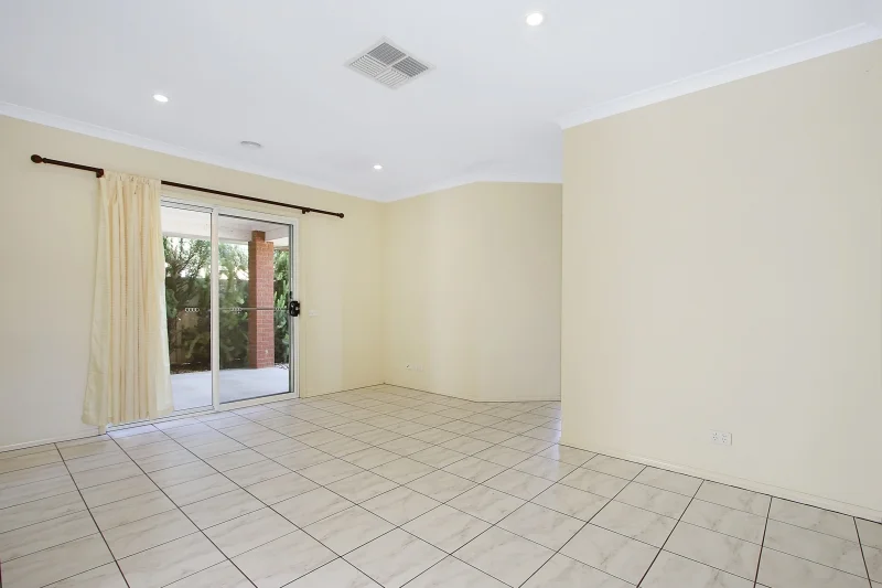 2 Schulz Street, Benalla VIC 3672 photo 3