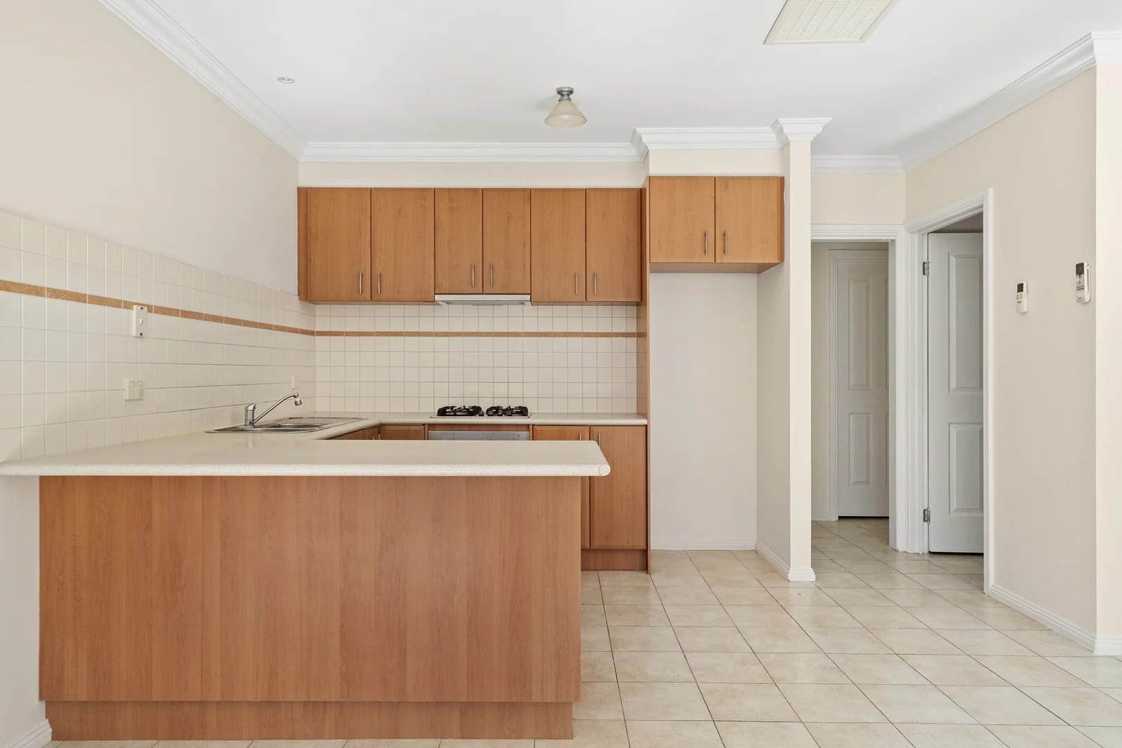 Additional image 3 of 1/44 Dundee Way, Sydenham VIC 3037