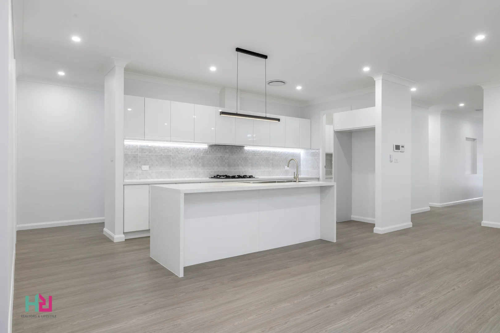 6 Amber Grove, Lithgow NSW 2790 photo 4