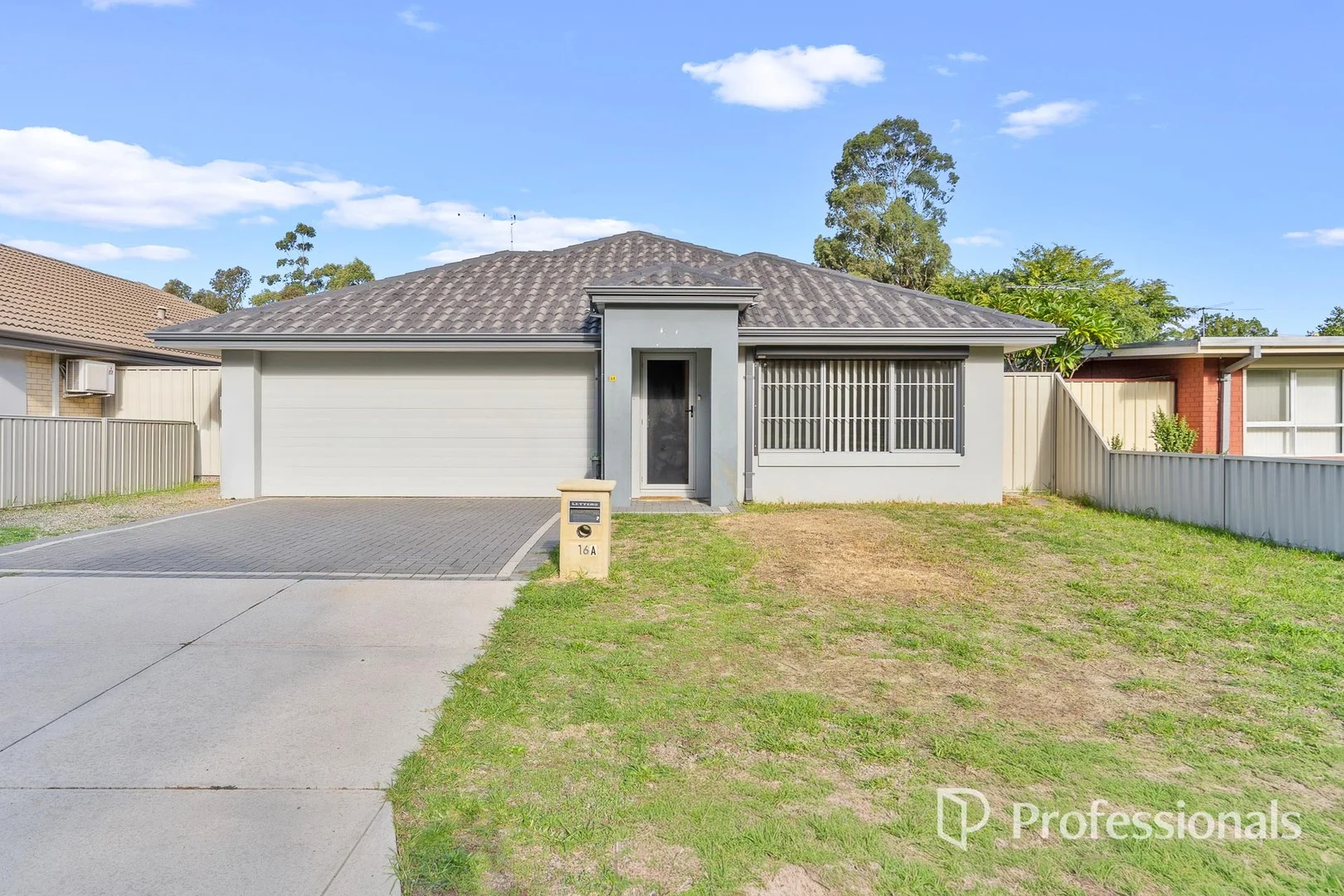 16A Werndley Street, Armadale WA 6112