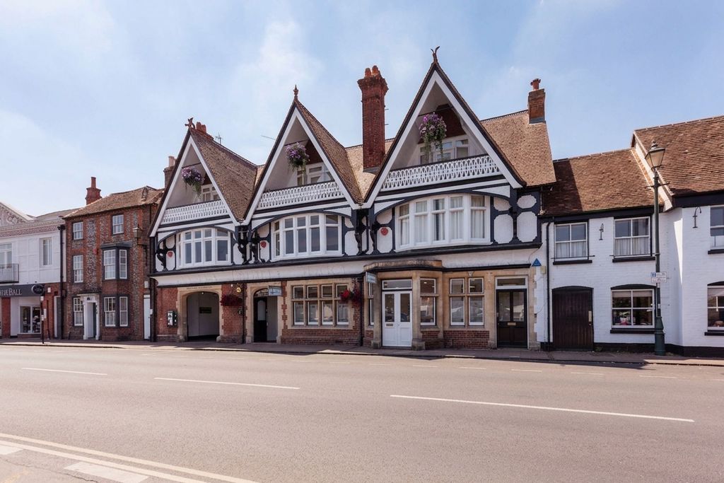 Additional image 13 of 2 bed flat for saleThameside, Henley-On-Thames RG9