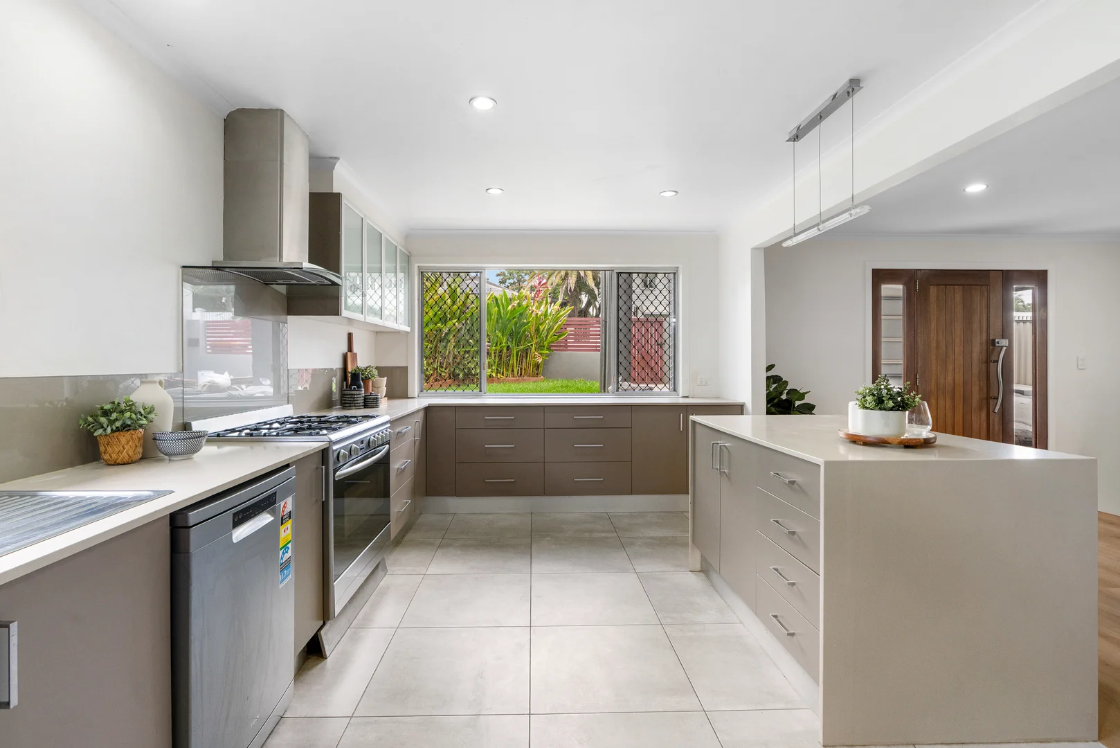 Additional image 19 of 109 Kindra Avenue, Southport QLD 4215