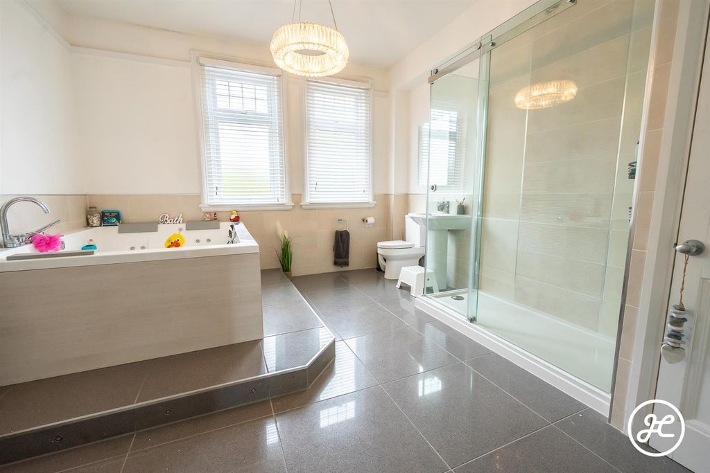 Additional image 20 of 6 bed detached house for saleDurleigh Road, Bridgwater TA6