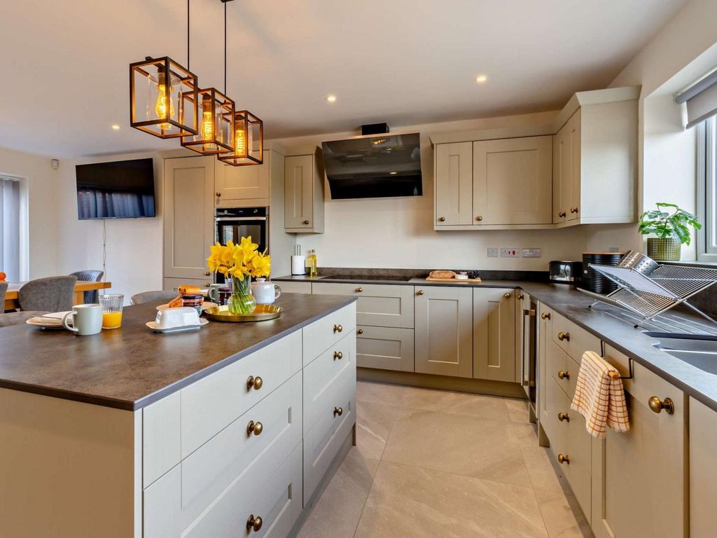 Additional image 3 of 4 bed detached house for saleThe Leys, Bishops Castle SY9