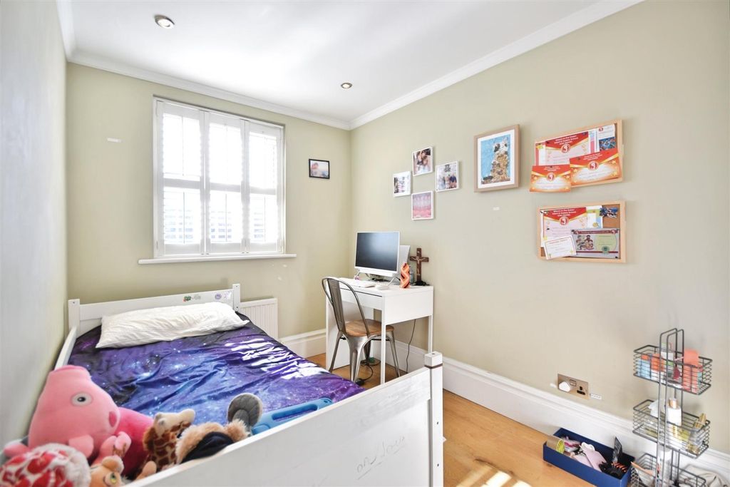 Additional image 13 of 4 bed town house for saleThe Butts, Brentford TW8