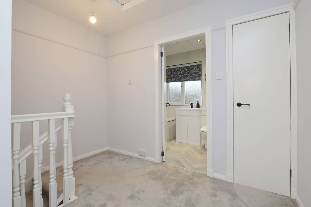 Additional image 8 of 3 bed terraced house for saleTurnhouse Road, Edinburgh EH12