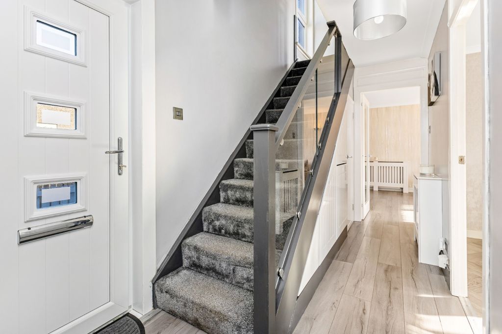 Additional image 8 of 4 bed terraced house for sale38 Cuikenburn, Penicuik EH26