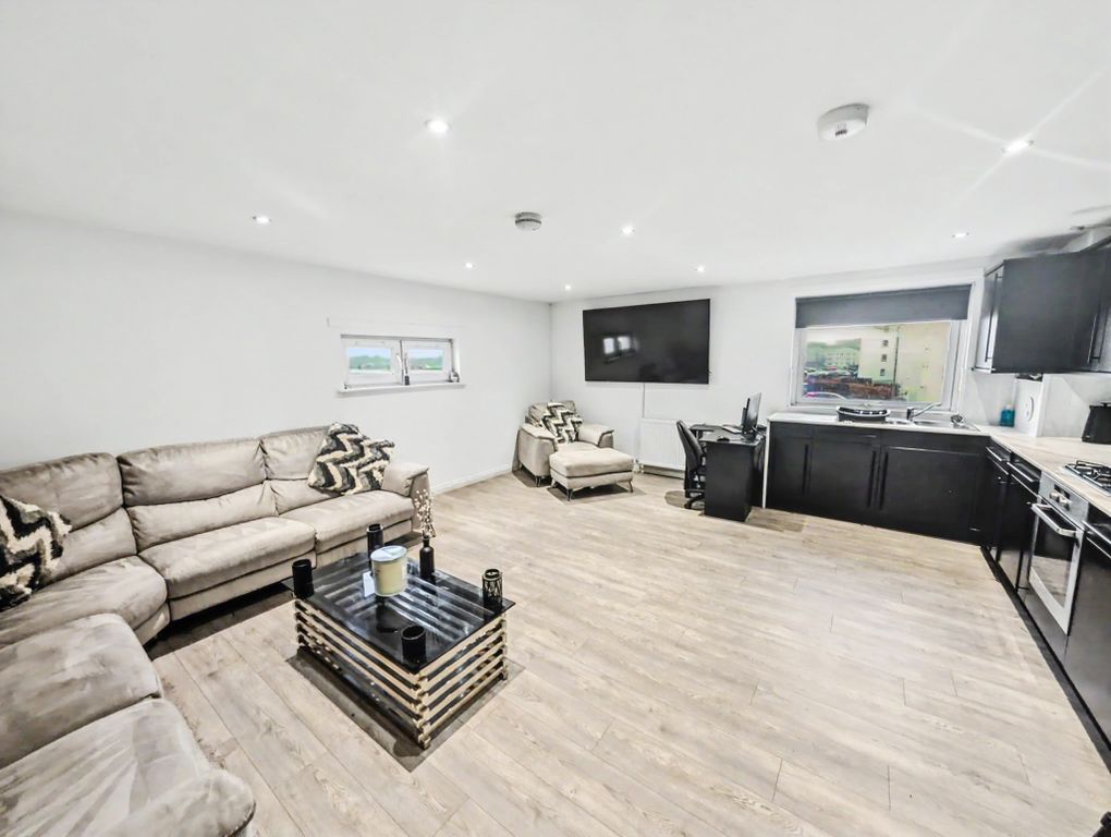 Additional image 4 of 4 bed flat for saleMariners View, Ardrossan KA22