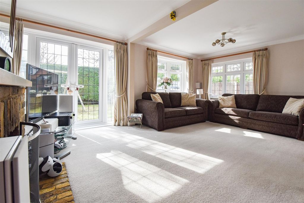 Additional image 2 of 4 bed detached house for saleThe Gardens, Doddinghurst, Brentwood CM15