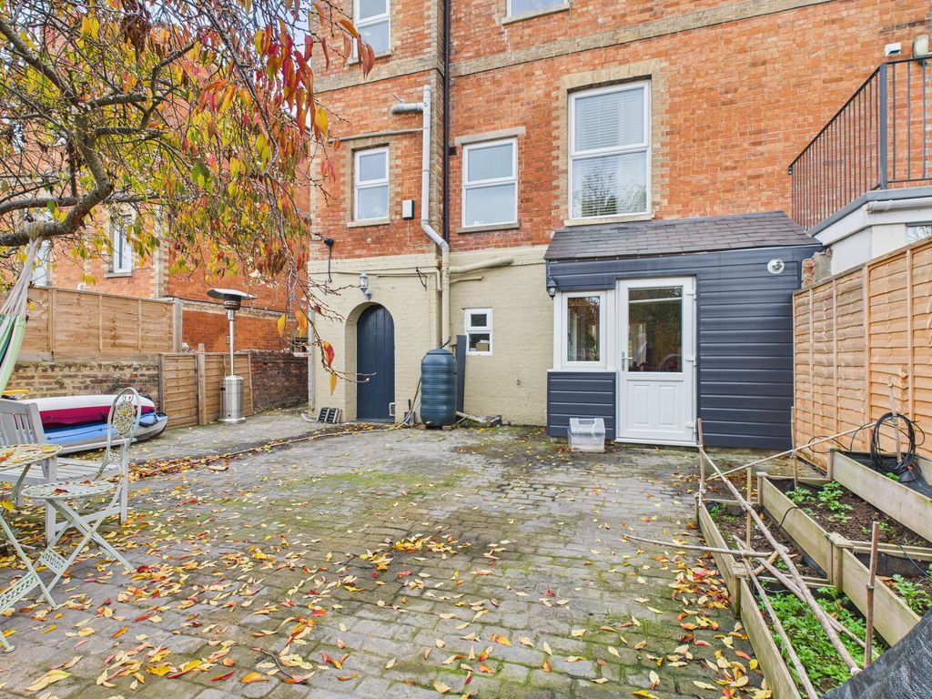Additional image 20 of 5 bed semi-detached house for saleTaunton Road, Bridgwater TA6