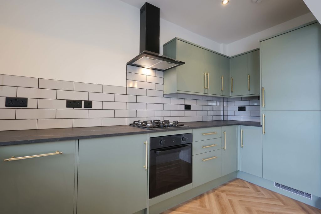 Additional image 5 of 2 bed flat for salePrinces Road, Clevedon BS21