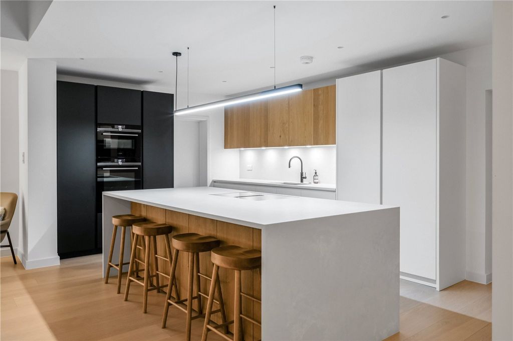 Additional image 36 of 5 bed detached house for saleDurham Avenue, Bromley BR2