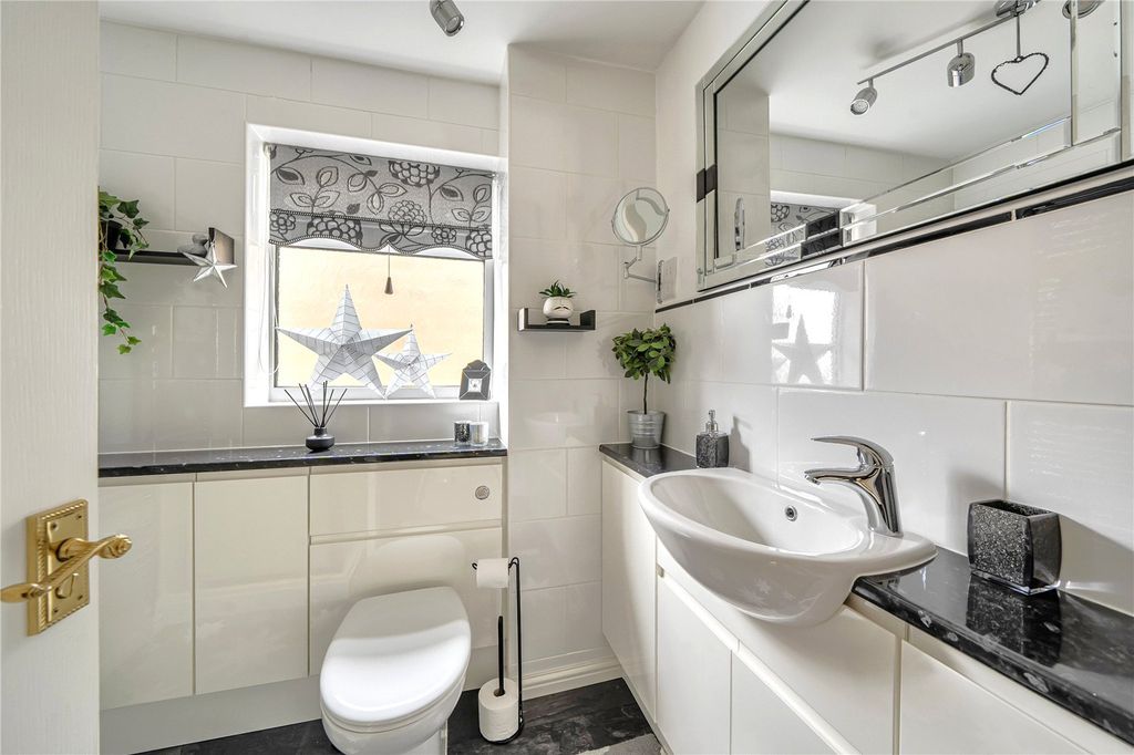 Additional image 16 of 5 bed detached house for saleWood Close, Wells, Somerset BA5
