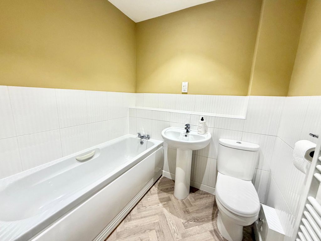 Additional image 19 of 2 bed flat for saleMadison Avenue, Brierley Hill DY5