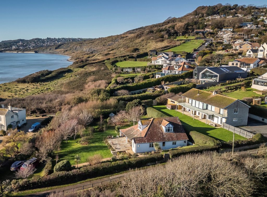 4 bed bungalow for saleHigher Sea Lane, Charmouth, Bridport, Dorset DT6