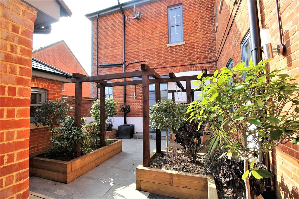 Additional image 11 of 2 bed flat for saleAmherst Place, Bordon, Hampshire GU35