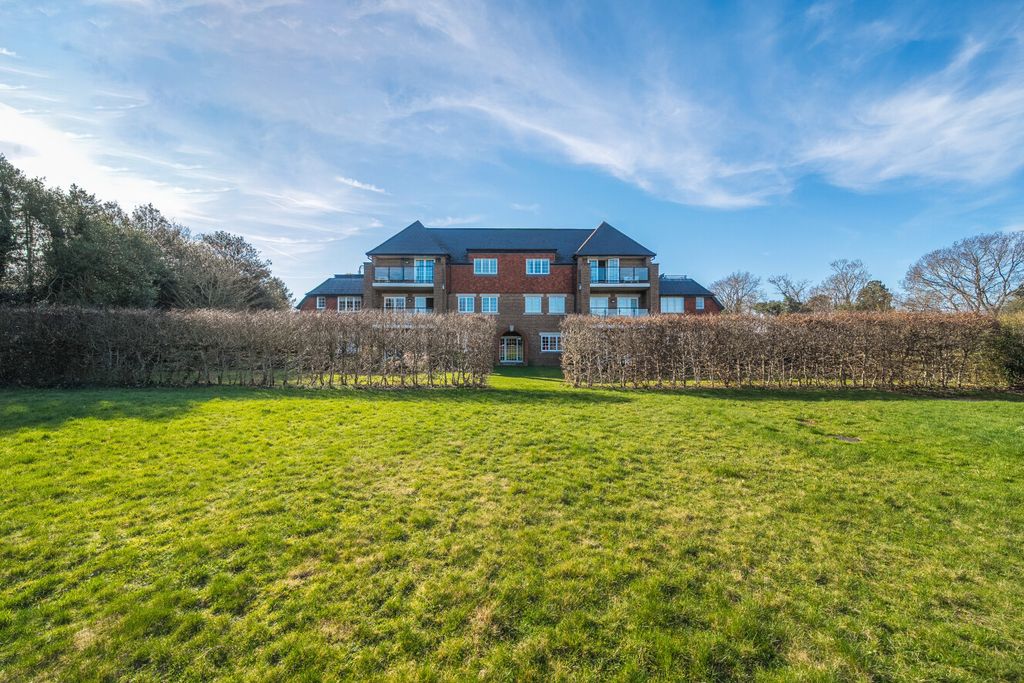 Additional image 11 of 3 bed flat for saleWest Common Road, Bromley, Kent BR2