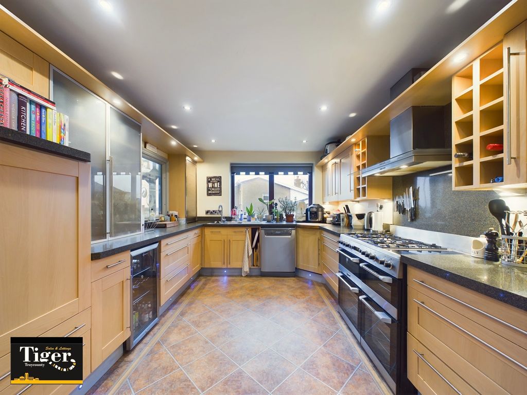 Additional image 11 of 5 bed detached house for saleThe Knowle, Bispham, Blackpool FY2