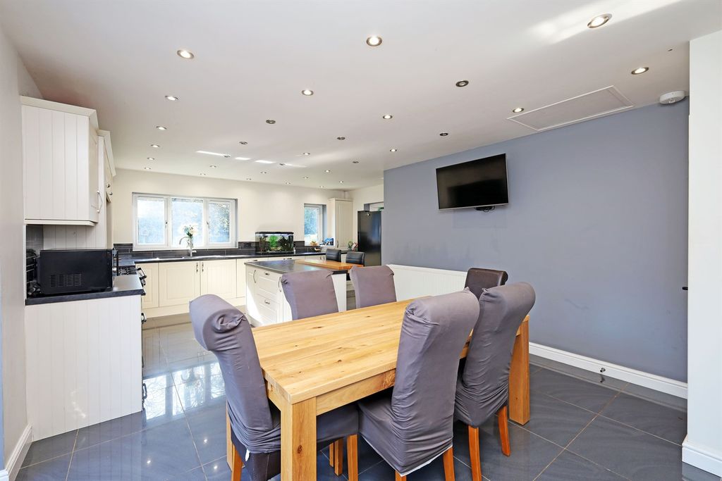 Additional image 11 of 3 bed bungalow for saleGarfits Lane PE21