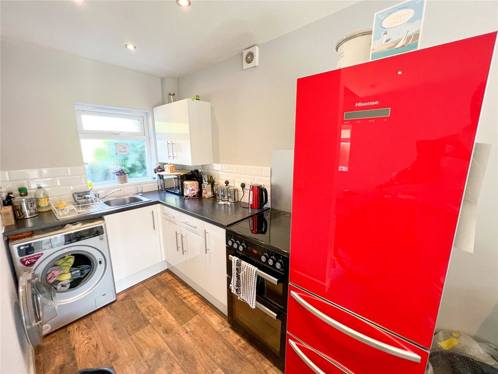 Additional image 17 of 6 bed semi-detached house for saleSalisbury Crescent, Blandford Forum, Dorset DT11