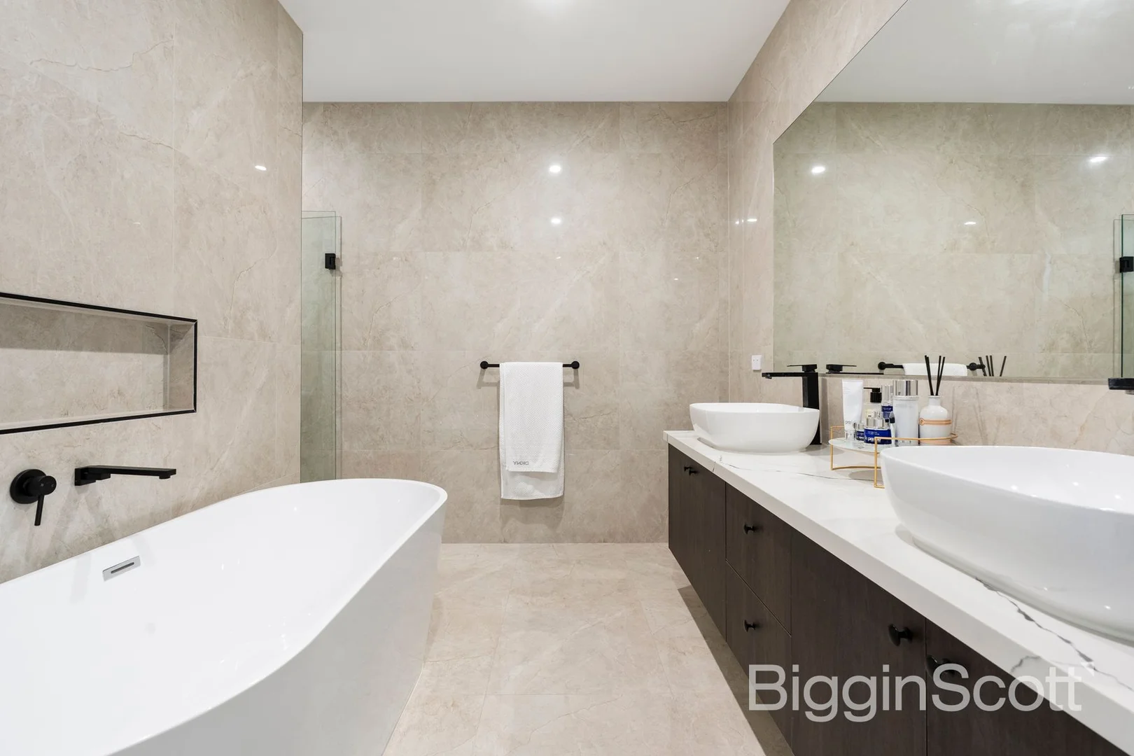 Additional image 23 of 28 Daly Street, Doncaster East VIC 3109
