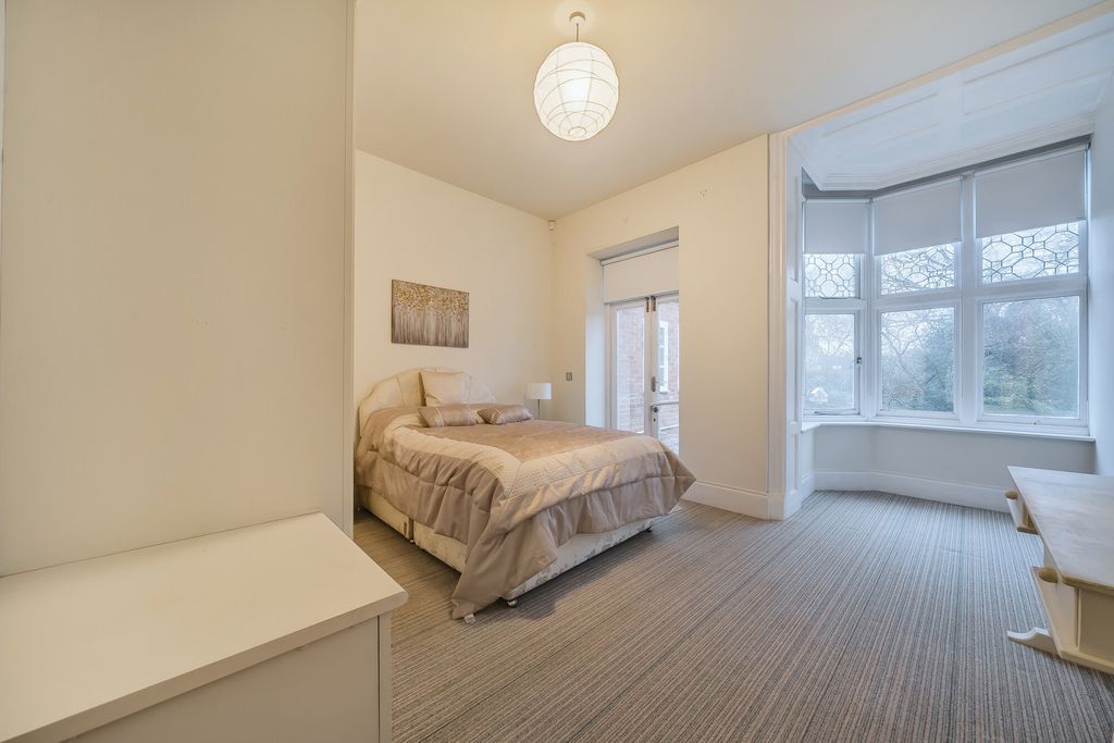 Additional image 15 of 2 bed flat for saleRodway Road, Bromley BR1