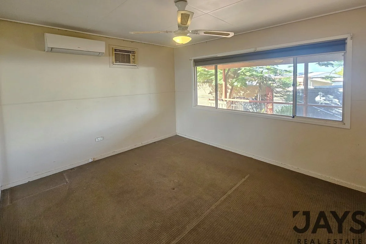 6 Dowsett Crescent, Mount Isa QLD 4825 photo 5