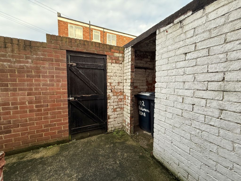 Additional image 8 of 2 bed flat for saleRichmond Road, South Shields NE34