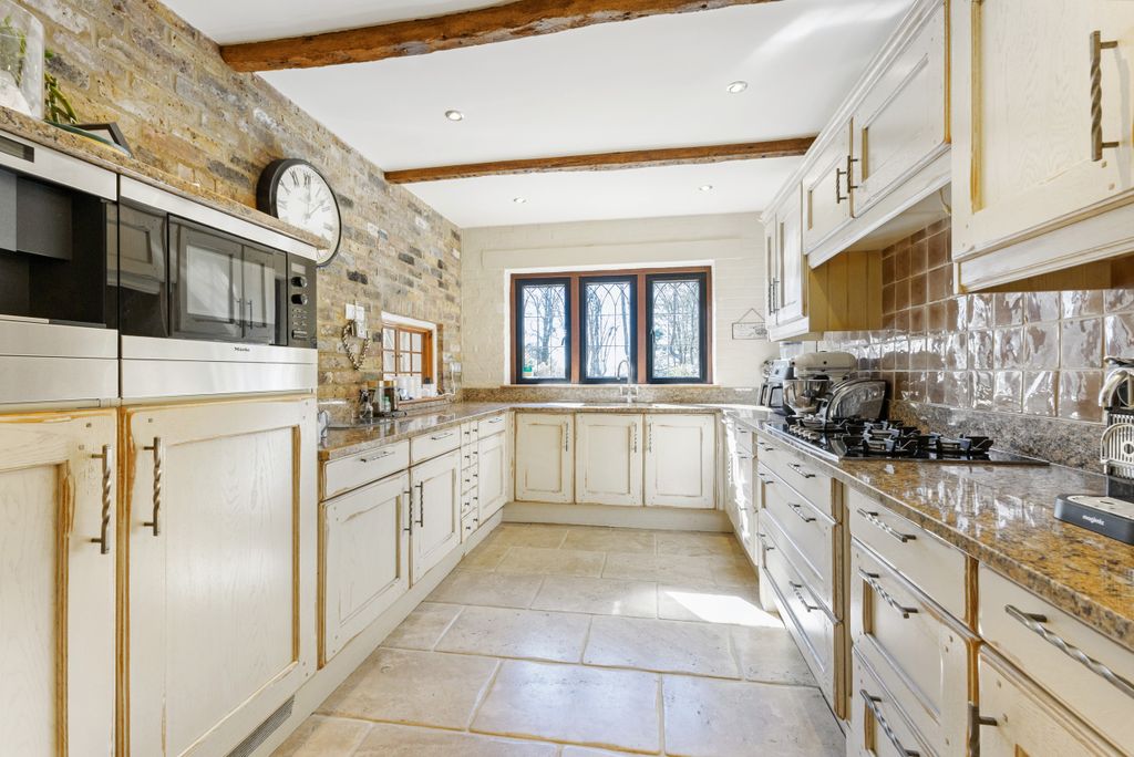 Additional image 4 of 5 bed detached house for saleBlind Lane, Bourne End SL8