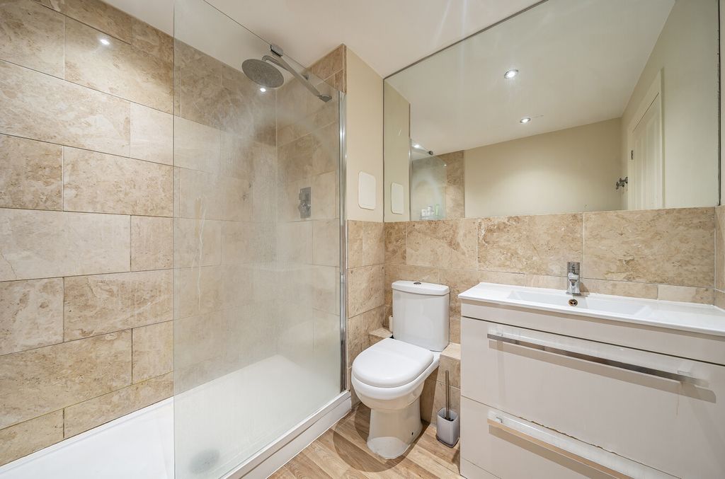 Additional image 5 of 1 bed flat for saleWestmoreland Road, Bromley BR2