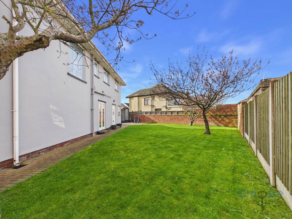 Additional image 32 of 5 bed detached house for saleBosworth Place, Blackpool FY4