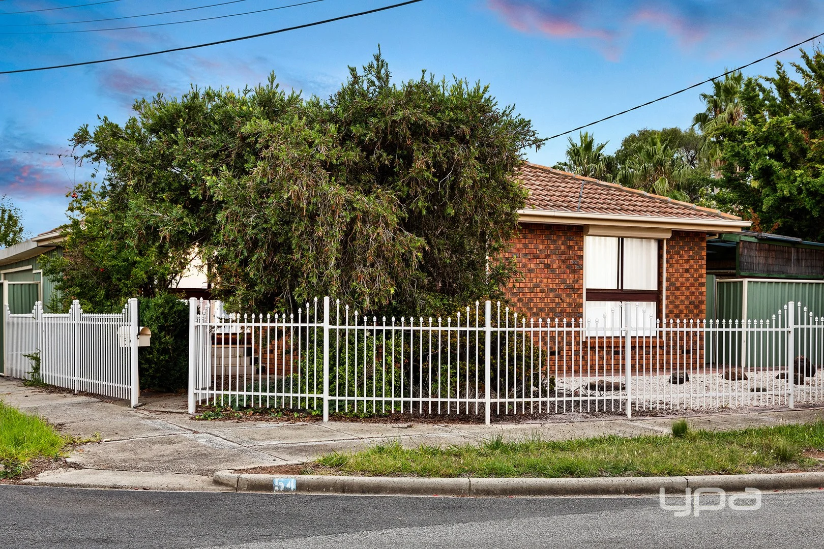 54 Concord Circuit, Albanvale VIC 3021