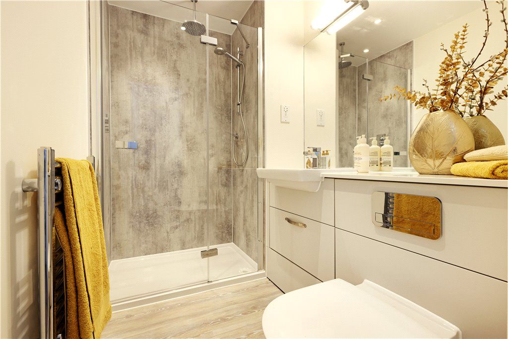 Additional image 6 of 2 bed flat for saleHall Garden, Binfield, Bracknell RG42