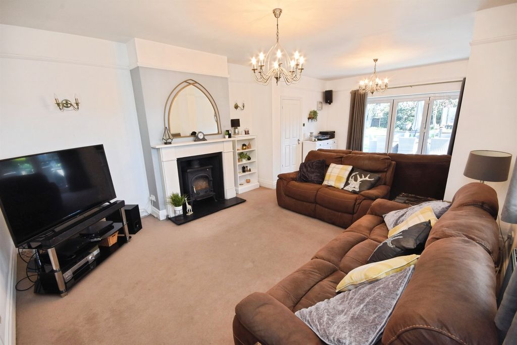 Additional image 2 of 6 bed detached house for saleSt. Peters Close, Braintree CM7