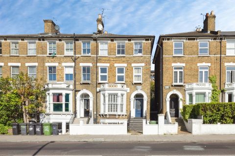 South Lambeth Road, London SW8
