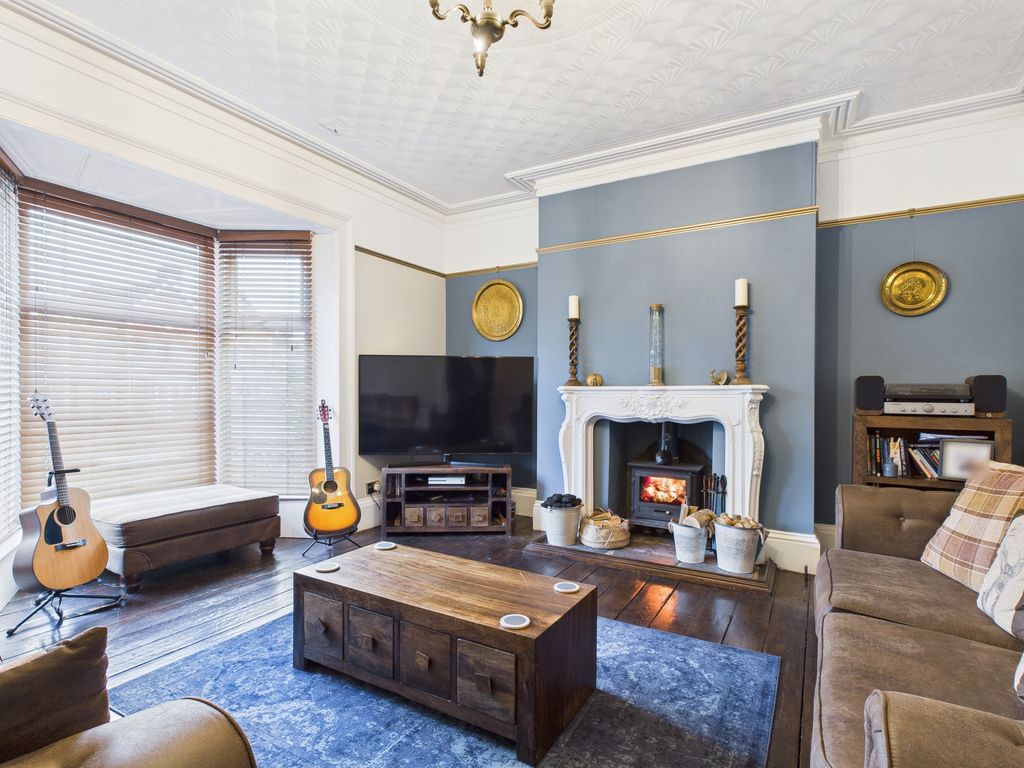 Additional image 2 of 5 bed semi-detached house for saleTaunton Road, Bridgwater TA6