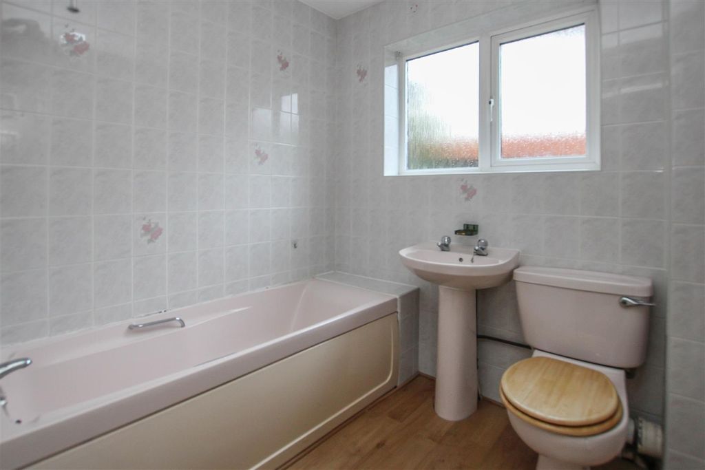 Additional image 12 of 4 bed detached house for saleHeadley Chase, Warley, Brentwood CM14