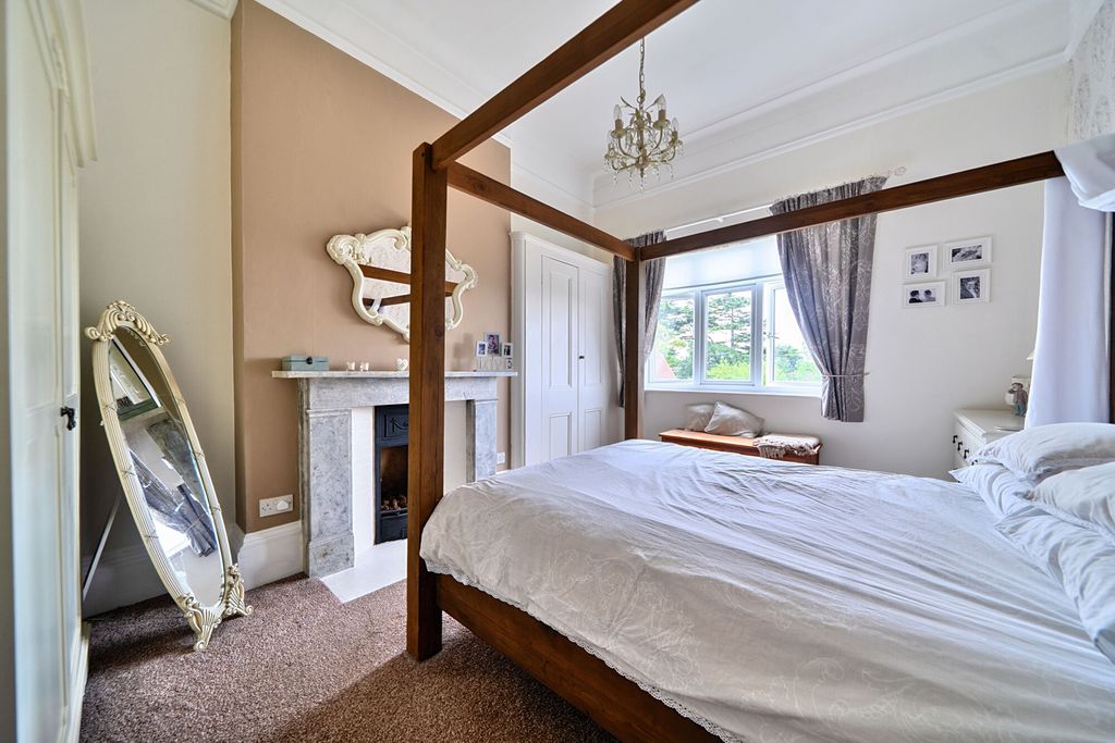 Additional image 18 of 2 bed flat for saleOldfield Road, Bromley BR1
