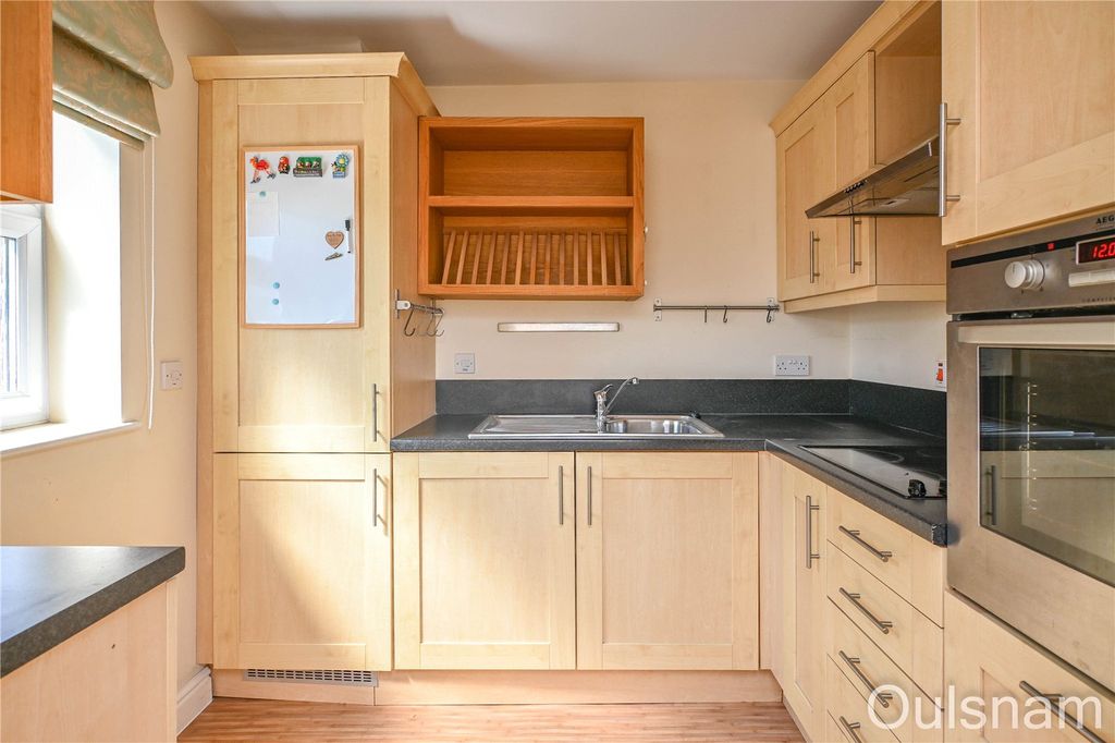 Additional image 4 of 2 bed flat for saleCollege Road, Bromsgrove, Worcestershire B60