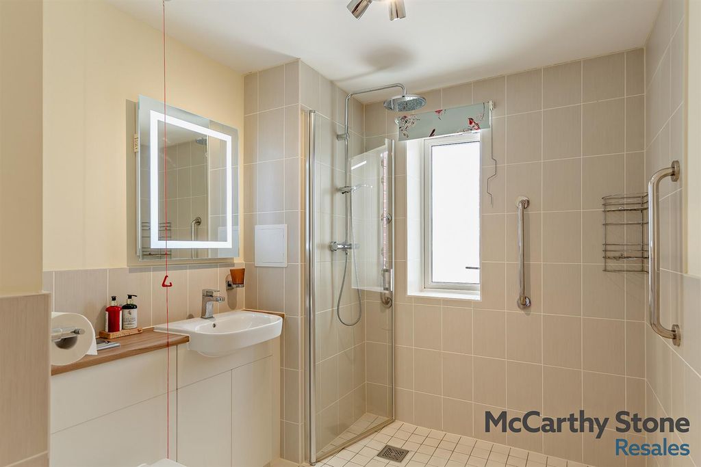 Additional image 10 of 2 bed flat for saleBlake Court, Northgate, Bridgwater TA6