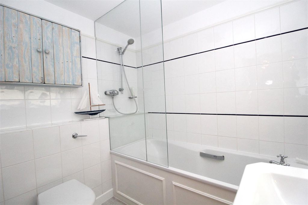 Additional image 12 of 3 bed flat for saleVictoria Parade, Broadstairs CT10
