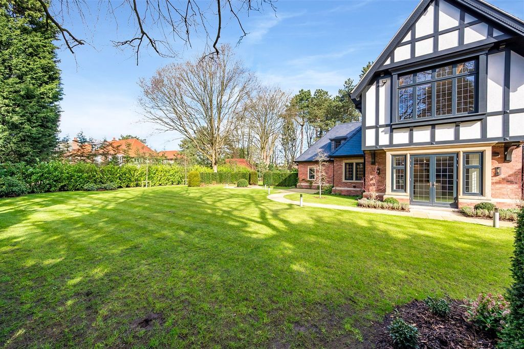 Additional image 18 of 7 bed detached house for saleBroadway, Hale WA15