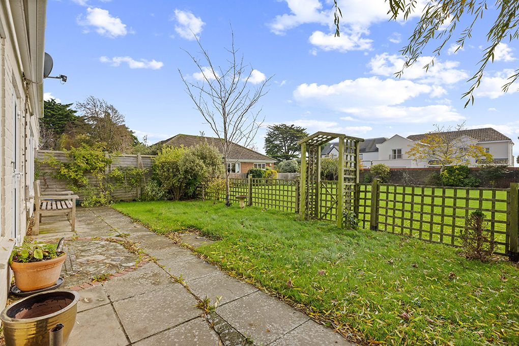 Additional image 10 of 2 bed flat for saleThe Fairway, Aldwick Bay Estate, Aldwick, West Sussex PO21
