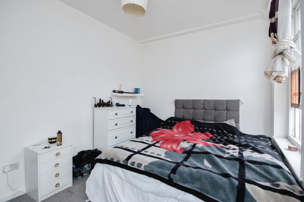 Additional image 8 of 2 bed flat for saleWest Street, Blandford Forum DT11