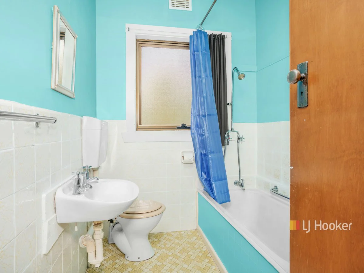 8 Victory Avenue, Devonport TAS 7310 photo 5